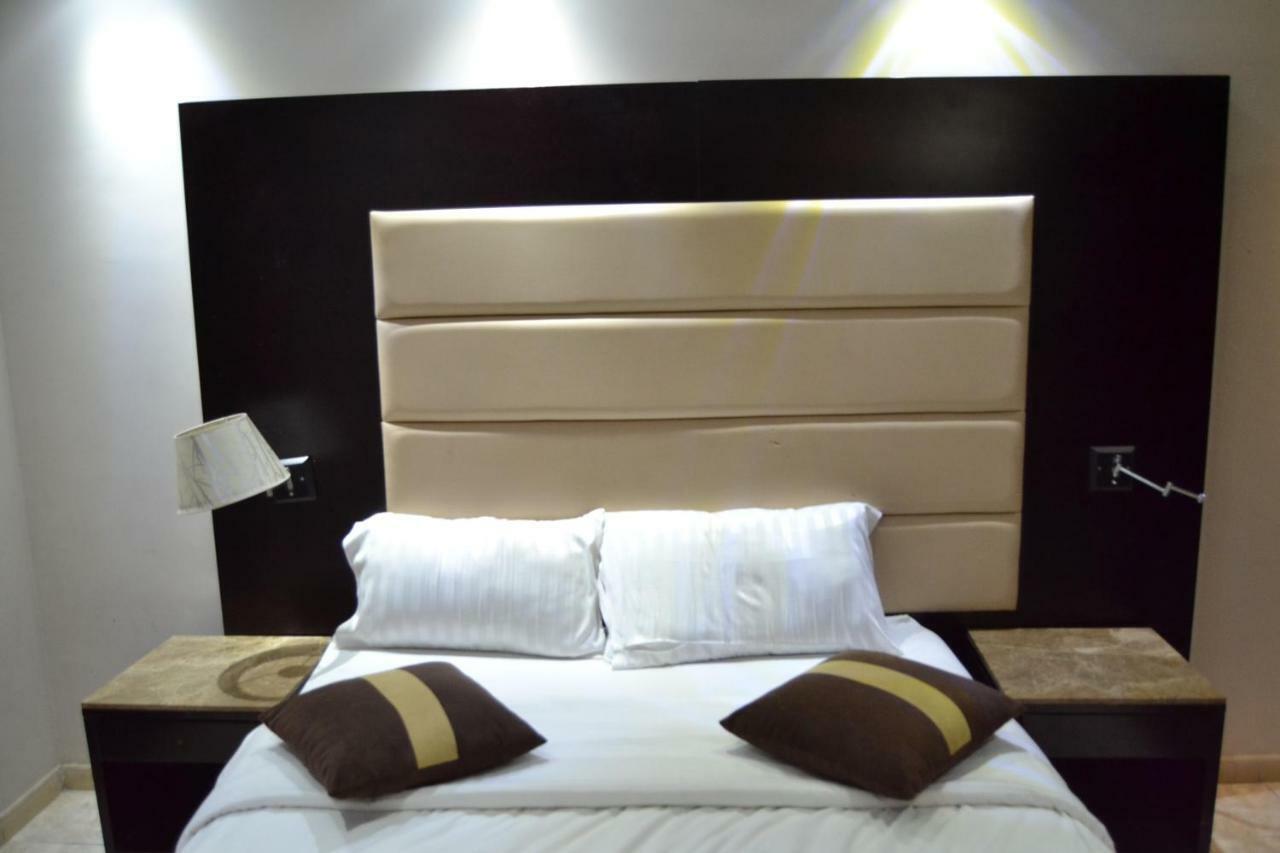 Hayat Al Janadriyah Furnished Units 3*